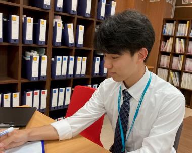 在籍大学：東京大学　文科三類