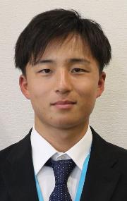 川上　晃輝